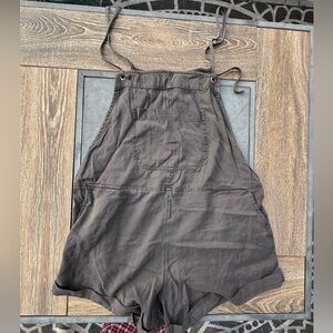 Billabong romper size L